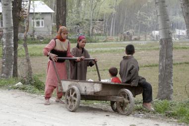 वंचित भारत की कहानी- इंडिया एक्सक्लूजन रिपोर्ट की जुबानी